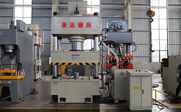 四柱液壓機價格因素有哪些？